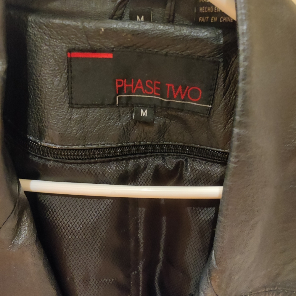 Phase Two leather jacket - Picture 3 of 6